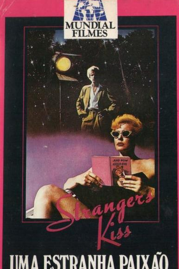  de Filme Uma Estranha Paixão (1983)