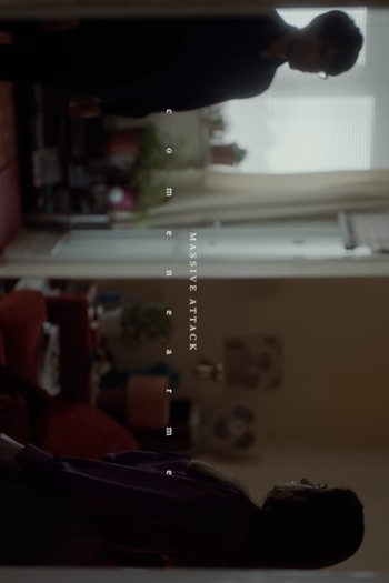 Poster de Curta Come Near Me (2016)