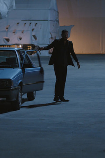 Poster de Episódio 2. Bölüm (2021)