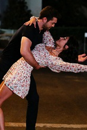 Poster de Episódio Aşka Kapıldım (2019)