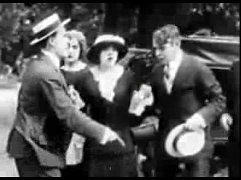 Foto 2 de An Interrupted Elopement