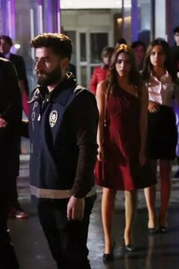 Poster de Episódio 4. Bölüm (2019)
