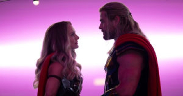 Crítica: Thor - Amor e Trovão - Infinitividades
