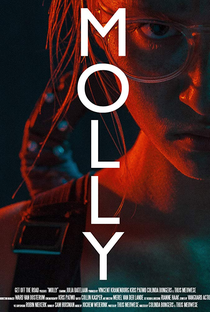 Molly Contra o Clã do Mal - Poster / Capa / Cartaz - Oficial 5