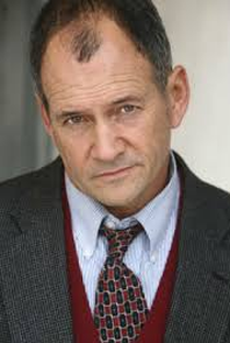 Charles Hoyes - Poster 1