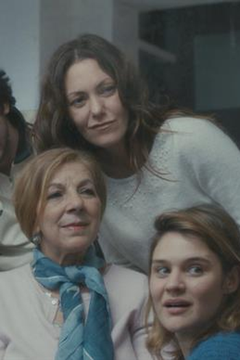 Poster de Filme Paris la blanche (2016)