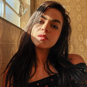 Foto de perfil de Julia Tiê
