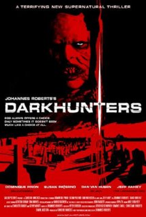 Darkhunters - Poster / Capa / Cartaz - Oficial 1