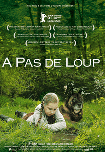 Na Ponta dos Pés (À Pas De Loup)