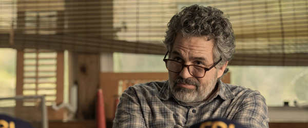Mark Ruffalo diz que artistas têm medo de criticar a fusão Paramount-Warner