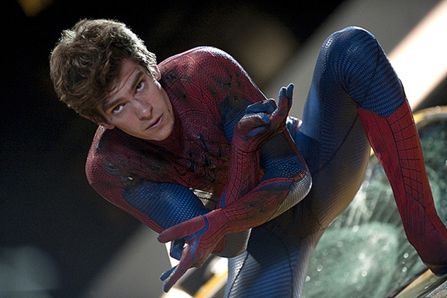 Ator que vive Homem-Aranha no cinema sugere que herói seja gay