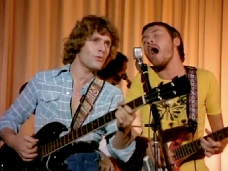 Foto 1 de Three for All