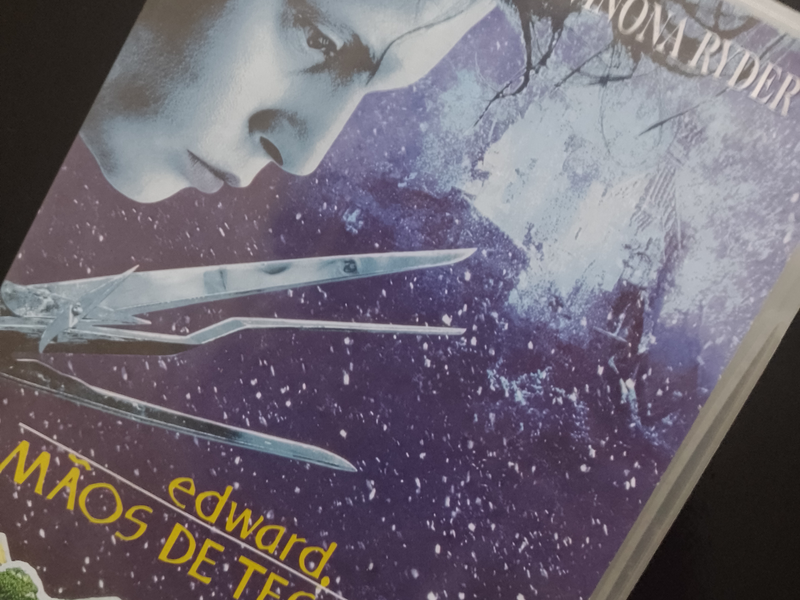 Foto 1 de Edward Mãos de Tesoura