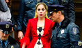 Figurino de Arlequina de Lady Gaga é revelado em foto de bastidores