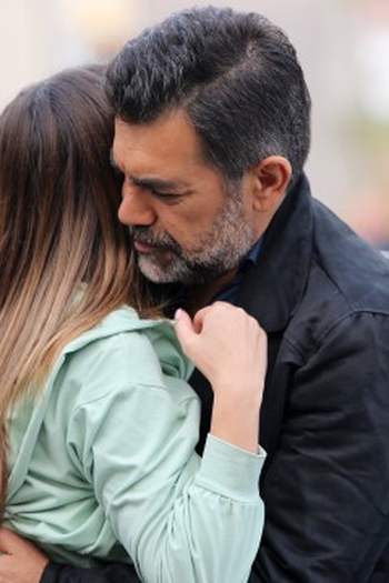 Poster de Episódio 3. Bölüm (2021)