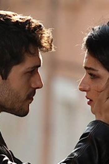 Poster de Episódio 18. Bölüm (2019)