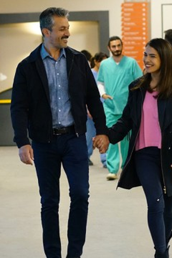 Poster de Episódio 39. Bölüm (FİNAL) (2021)