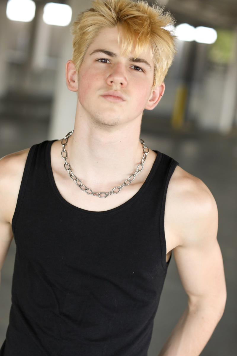 Kelton DuMont - Foto 1