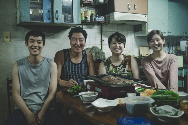 Assista Parasita: o filme coreano que fez história em Hollywood
