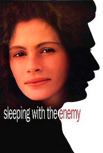 Dormindo Com o Inimigo - Poster / Capa / Cartaz - Oficial 3