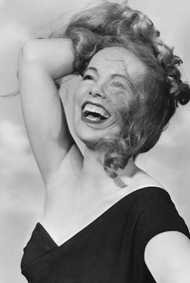 Peggy Cummins - Poster 1