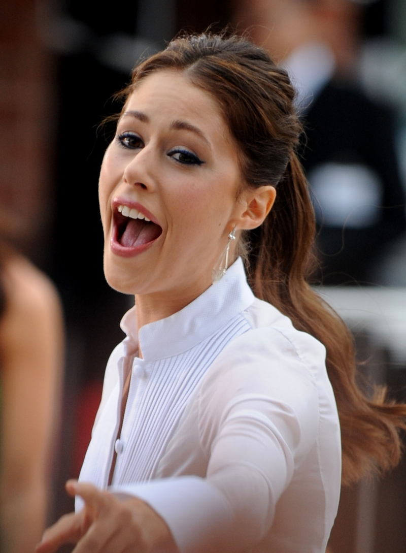 Amanda Crew - Foto 3