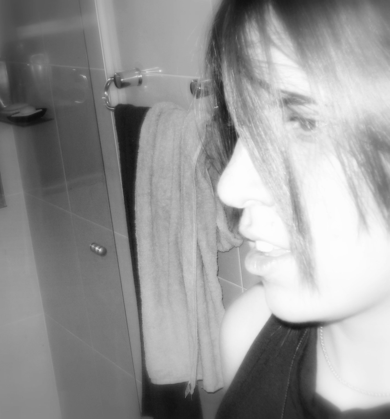 Camila Almeida - Foto 1