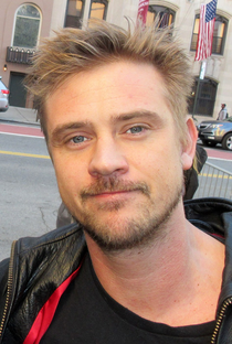Boyd Holbrook - Poster 1
