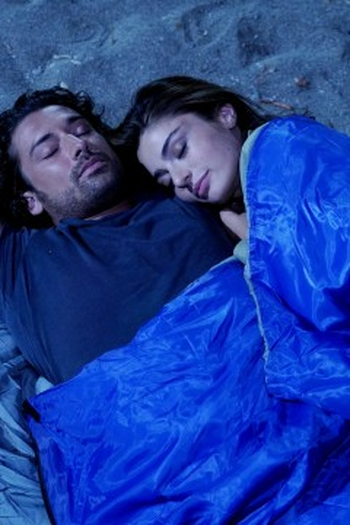 Poster de Episódio 4. Bölüm (2021)