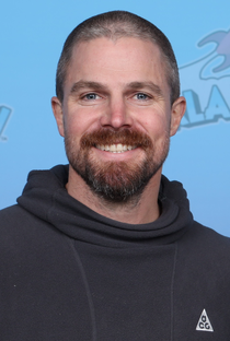 Stephen Amell - Poster 3