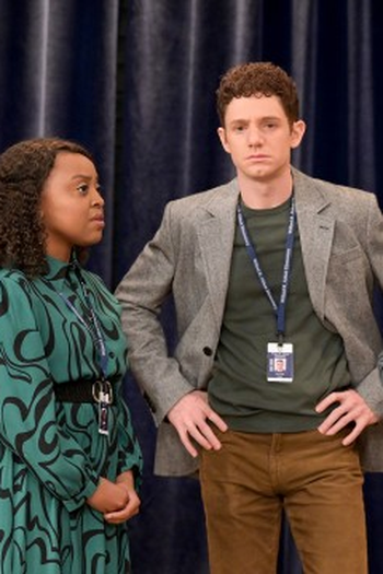 Poster de Episódio Desking (2022)