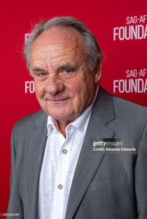 Paul Guilfoyle (II) - Poster / Capa / Cartaz - Oficial 1