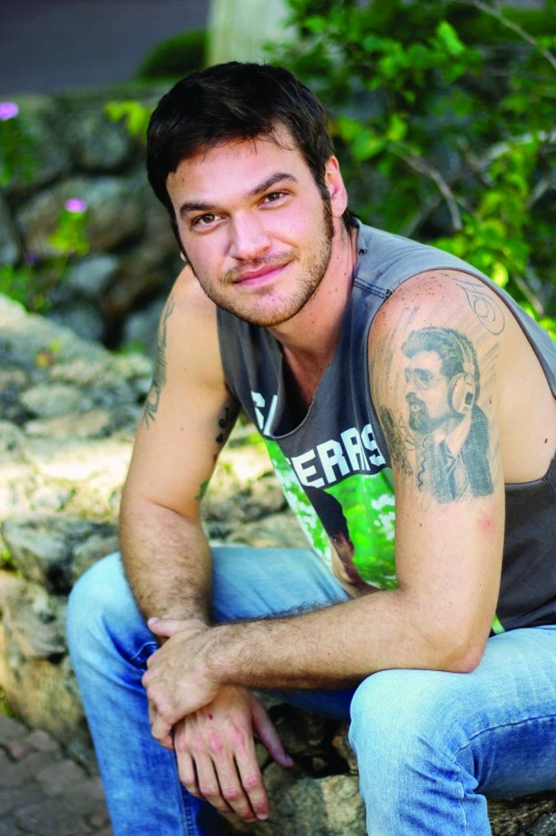 Emilio Dantas - Foto 1