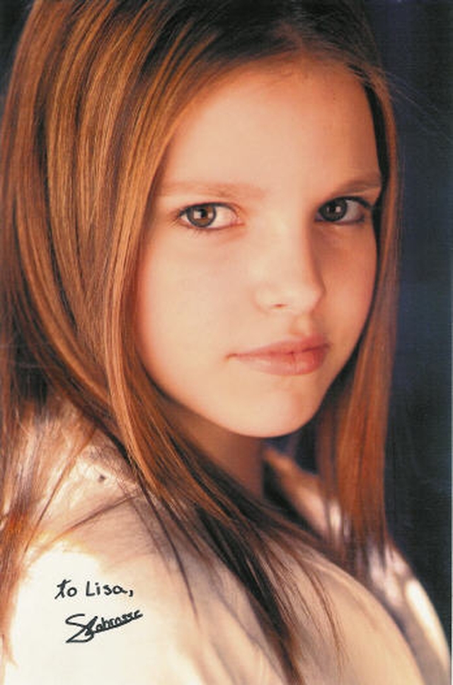 Sarah-Jeanne Labrosse (16 de Agosto de 1991) | Artista | Filmow