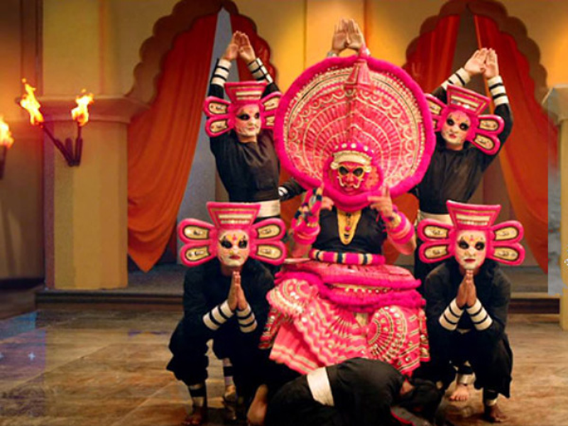 Foto 14 de Uttama Villain