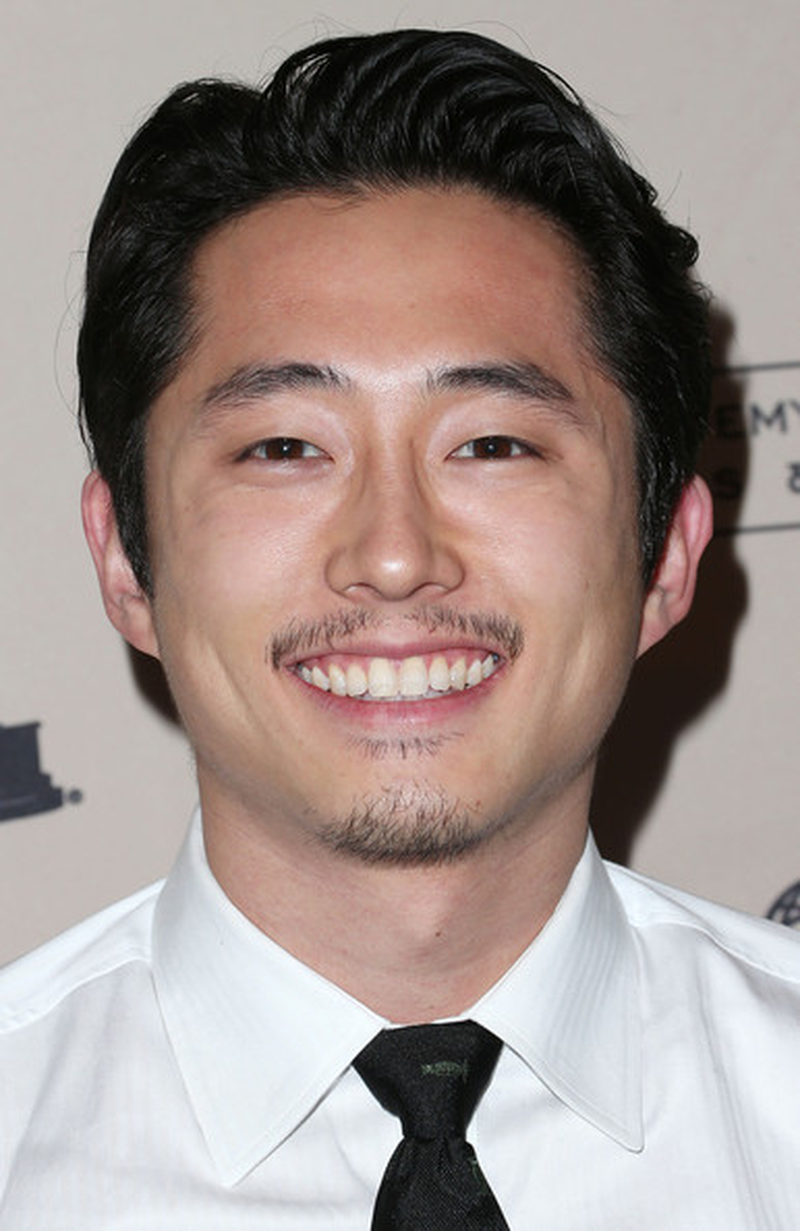 Steven Yeun - Foto 12