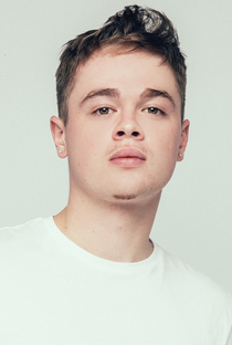 Noah Parker (IV) - Poster 1