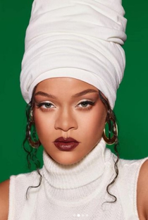 Rihanna - Poster / Capa / Cartaz - Oficial 1