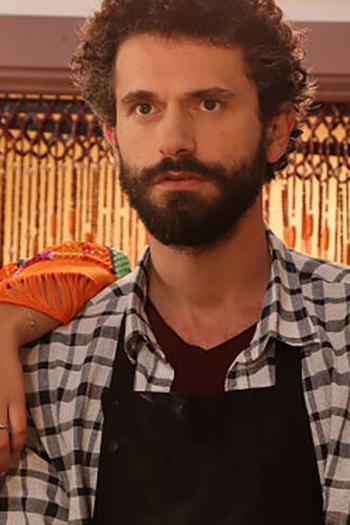 Poster de Episódio 4. Bölüm (2020)