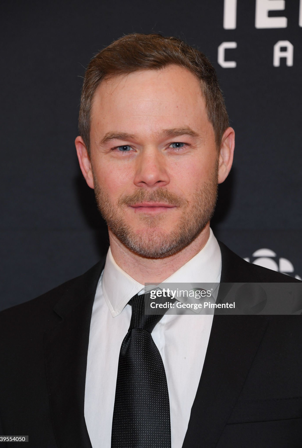 Aaron Ashmore | Filmow
