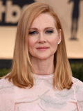 Laura Linney