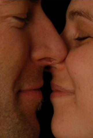 Poster 1 de Curta Lay Bare (2012)