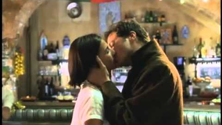 Trailer: Love Actually (2003) - Official Trailer