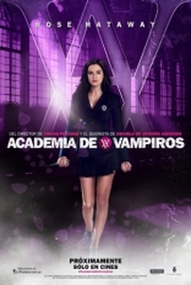 Academia de Vampiros: O Beijo das Sombras - Poster / Capa / Cartaz - Oficial 19