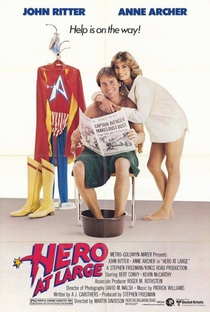 Procura-se um Herói - Poster / Capa / Cartaz - Oficial 1