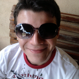 Foto de perfil de Eduardo Hungaro