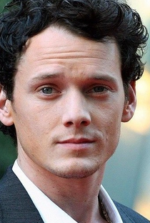 Anton Yelchin - Poster / Capa / Cartaz - Oficial 5