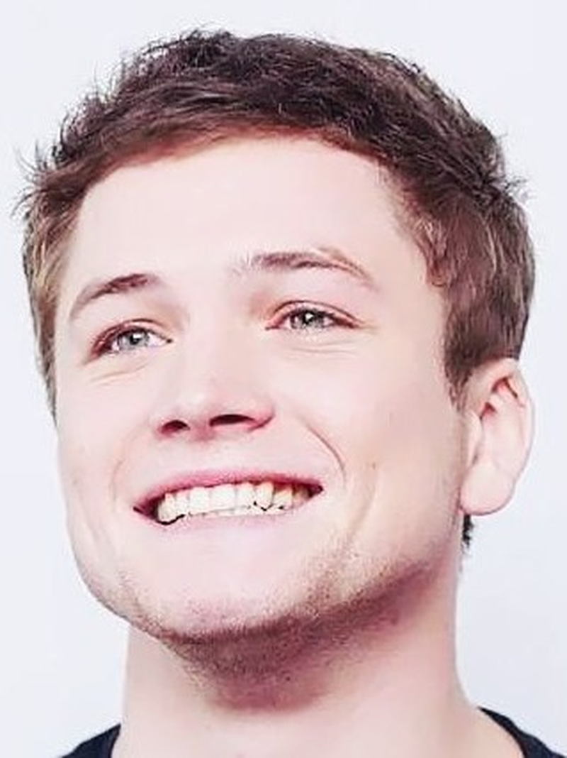 Taron Egerton - Foto 1
