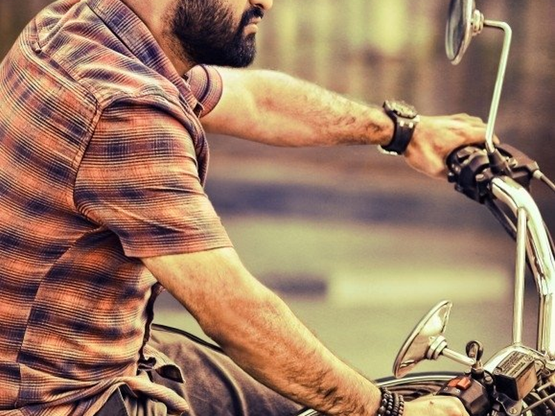 Foto 30 de Janatha Garage