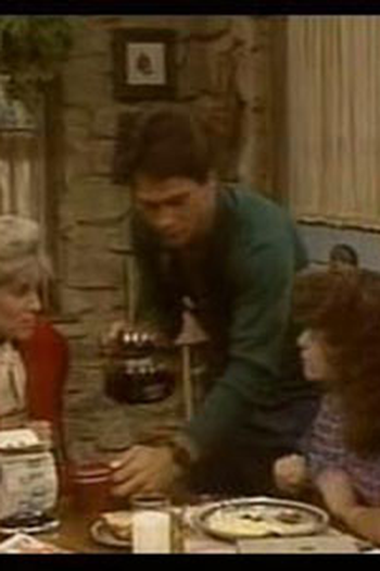 Poster de Episódio Angela Gets Fired (2) (1986)